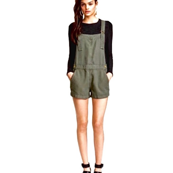 H&M SOFT Adjustable Romper - Picture 1 of 8